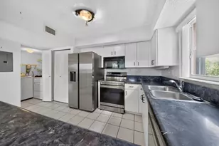 3291 NW 44th St, Oakland Park, FL 33309 - Photo 27