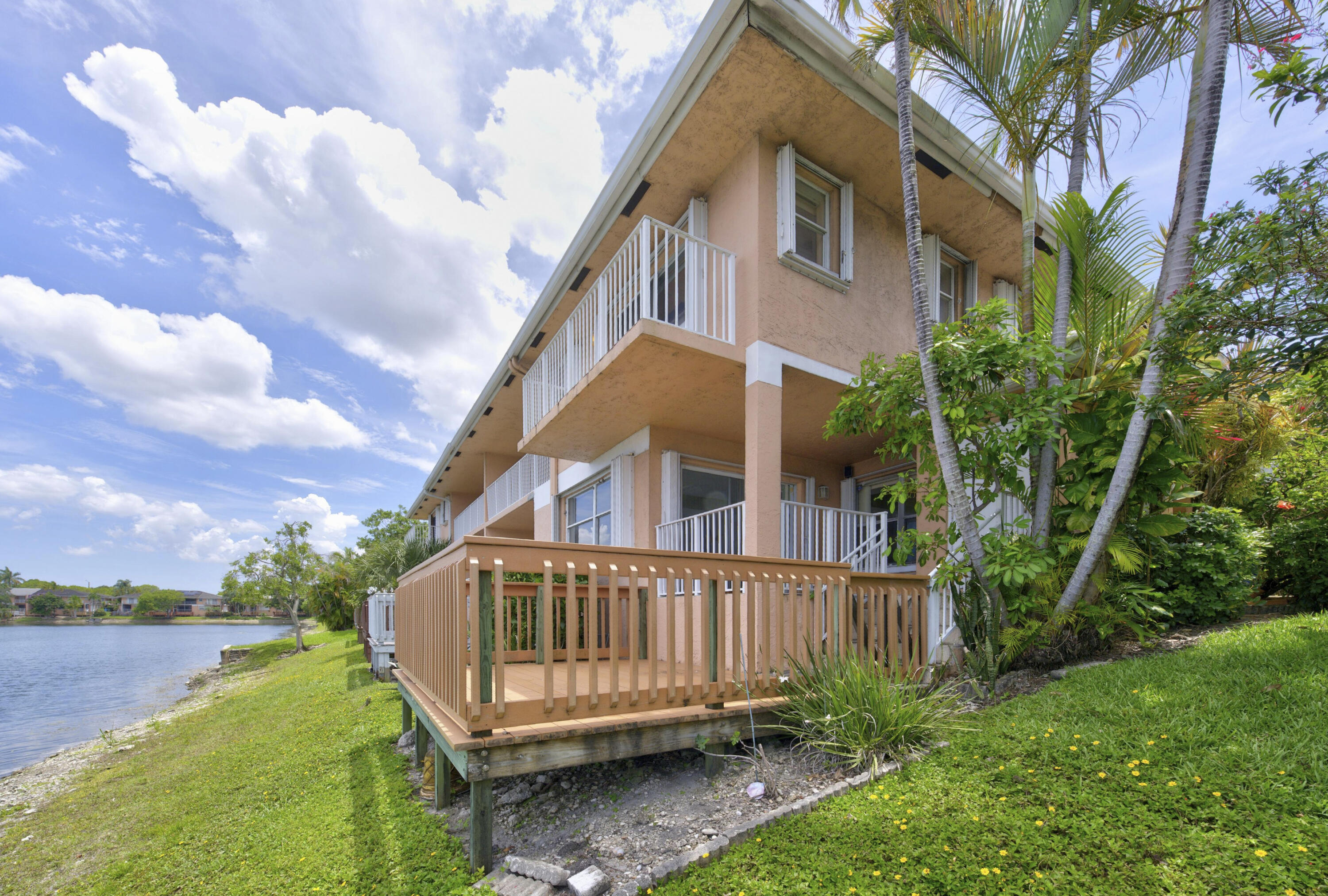 3291 NW 44th St #2 - 3291 NW 44th St #2, Oakland Park, FL 33309 Luxury Property | Jose Angel Pina