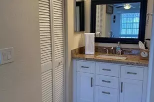 1040 Lake Shore Dr, Lake Park, FL 33403 - Photo 11
