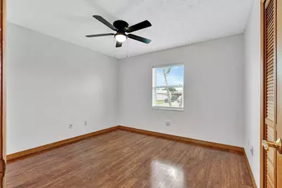 661 SE Crescent Avenue, Port Saint Lucie, FL 34984 - Photo 23