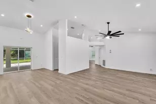 2928 SE Bella Rd, Port Saint Lucie, FL 34984 - Photo 5