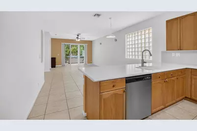 5049 Sancerre Circle, Lake Worth, FL 33463 - Photo 9