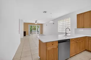 5049 Sancerre Cir, Lake Worth, FL 33463 - Photo 9