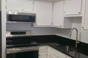 105 S Riverside Dr, Pompano Beach, FL 33062 - Photo 9