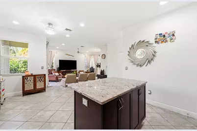 6993 Pines Circle, Coconut Creek, FL 33073 - Photo 15