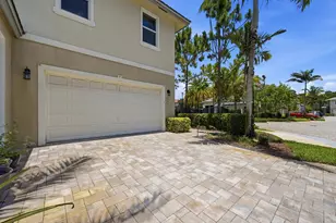 6993 Pines Cir, Coconut Creek, FL 33073 - Photo 33