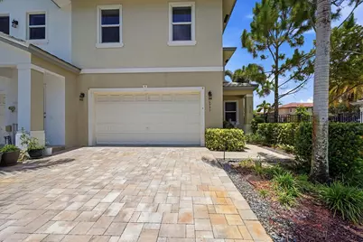 6993 Pines Circle, Coconut Creek, FL 33073 - Photo 33