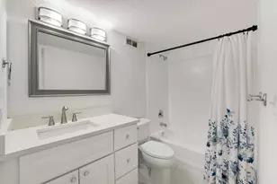 127 Yacht Club Way, Hypoluxo, FL 33462 - Photo 21