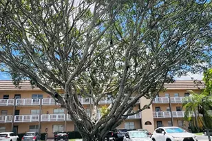 9330 S Sunrise Lakes Blvd, Sunrise, FL 33322 - Photo 17