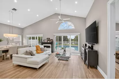 7070 Charleston Point Drive, Lake Worth, FL 33467 - Photo 9