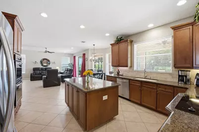 11161 Sunset Ridge Circle, Boynton Beach, FL 33473 - Photo 9