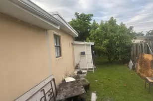 6218 NW 17th St, Margate, FL 33063 - Photo 13