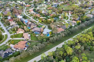 911 Citrus Pl, Wellington, FL 33414 - Photo 7
