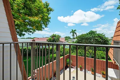 2874 Waterford Drive S, Deerfield Beach, FL 33442 - Photo 23