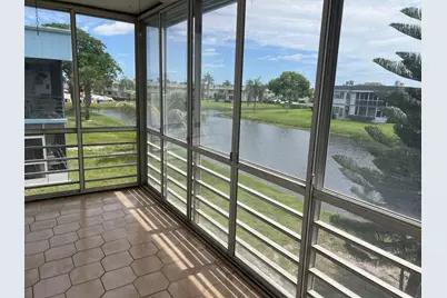 424 Saxony, Delray Beach, FL 33446 - Photo 5