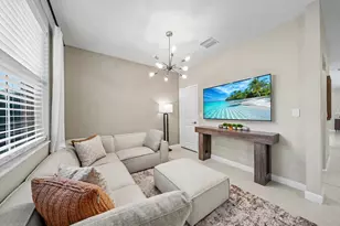 11968 NW 47th Manor, Coral Springs, FL 33076 - Photo 7