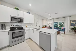 11968 NW 47th Manor, Coral Springs, FL 33076 - Photo 5