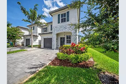 11968 NW 47th Manor, Coral Springs, FL 33076 - Photo 3