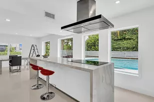 1903 Bay Dr, Pompano Beach, FL 33062 - Photo 21