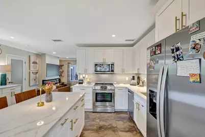 14 NE 26th Court, Wilton Manors, FL 33334 - Photo 17