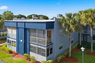 249 Burgundy F, Delray Beach, FL 33484 - Photo 11