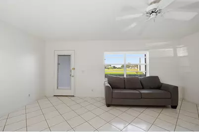 249 Burgundy F, Delray Beach, FL 33484 - Photo 9