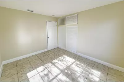 420 Blue Heron Boulevard #2, West Palm Beach, FL 33404 - Photo 3