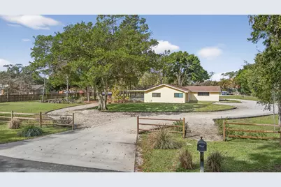 749 W Rambling Drive, Wellington, FL 33414 - Photo 33