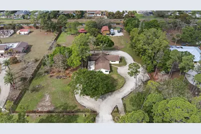 749 W Rambling Drive, Wellington, FL 33414 - Photo 5