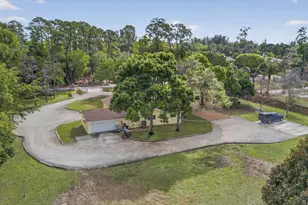 749 W Rambling Dr, Wellington, FL 33414 - Photo 17