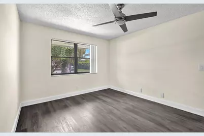 654 West Drive, Delray Beach, FL 33445 - Photo 11