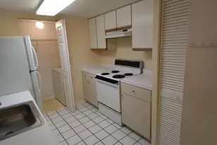 9901 Westview Dr, Coral Springs, FL 33076 - Photo 9