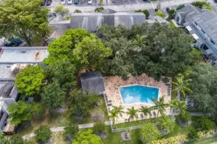 8327 Fairway Rd, Sunrise, FL 33351 - Photo 15