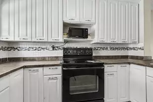 8327 Fairway Rd, Sunrise, FL 33351 - Photo 5