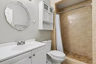 8327 Fairway Rd, Sunrise, FL 33351 - Photo 13