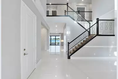 8685 Parkland Bay Drive, Parkland, FL 33076 - Photo 5
