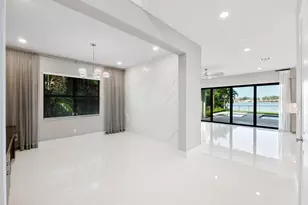 8685 Parkland Bay Dr, Parkland, FL 33076 - Photo 9