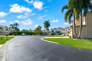 6779 Barrier Reef St, Lake Worth, FL 33467 - Photo 37