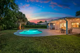 10098 Ramblewood Dr, Coral Springs, FL 33071 - Photo 19