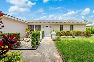 10098 Ramblewood Dr, Coral Springs, FL 33071 - Photo 29