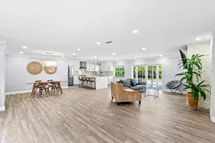 10098 Ramblewood Dr, Coral Springs, FL 33071 - Photo 11