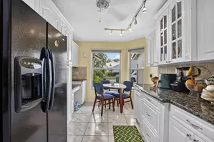 7426 Pinewalk Dr S, Margate, FL 33063 - Photo 3