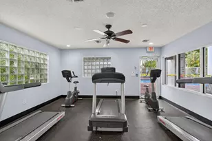 7426 Pinewalk Dr S, Margate, FL 33063 - Photo 37