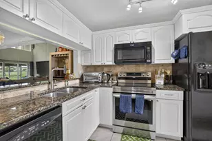 7426 Pinewalk Dr S, Margate, FL 33063 - Photo 7