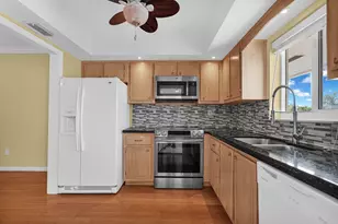 2121 NE 68th St, Fort Lauderdale, FL 33308 - Photo 5