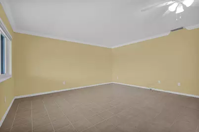 2121 NE 68th Street #209, Fort Lauderdale, FL 33308 - Photo 9