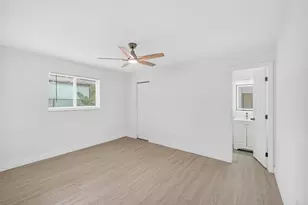 2241 SW 67th Ln, Miramar, FL 33023 - Photo 5
