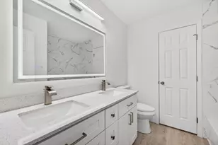 2241 SW 67th Ln, Miramar, FL 33023 - Photo 11