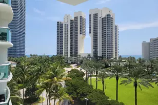 19370 Collins Ave, Sunny Isles Beach, FL 33160 - Photo 21