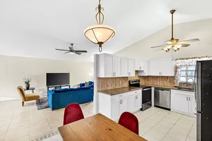 7883 Blackwood Ln, Greenacres, FL 33467 - Photo 11